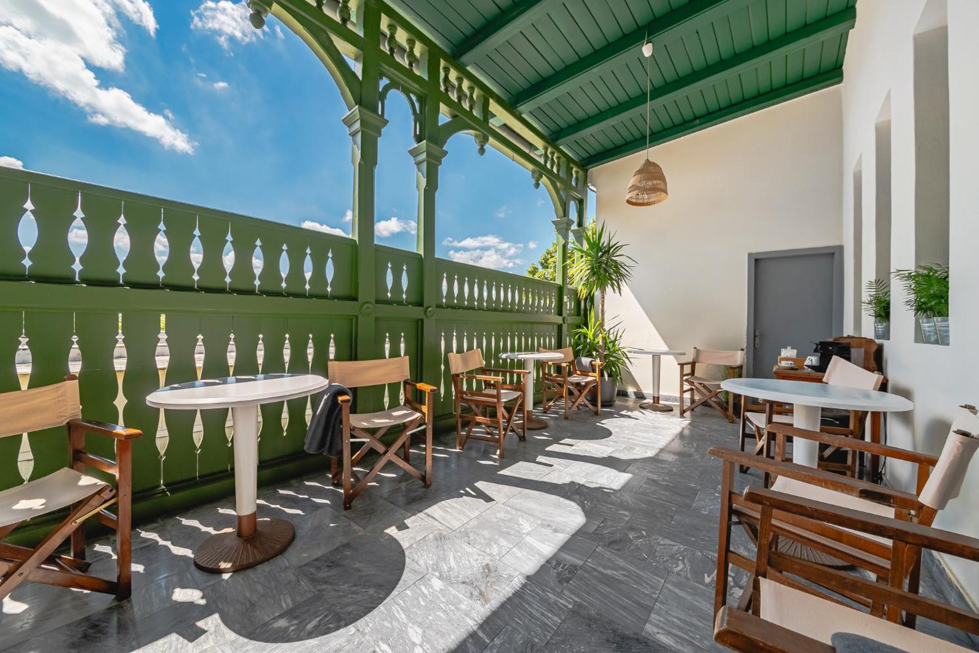 Kedves Vendeghaz Bed & Breakfast Balatonfured Exterior photo